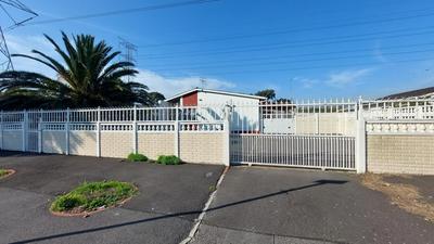 House For Sale in Rylands, Cape Town